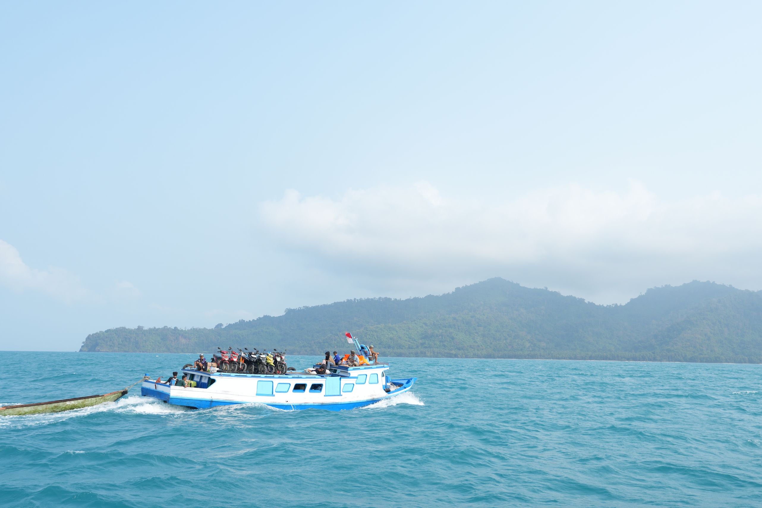 Aktivitas Warga di Pulau Sebesi
