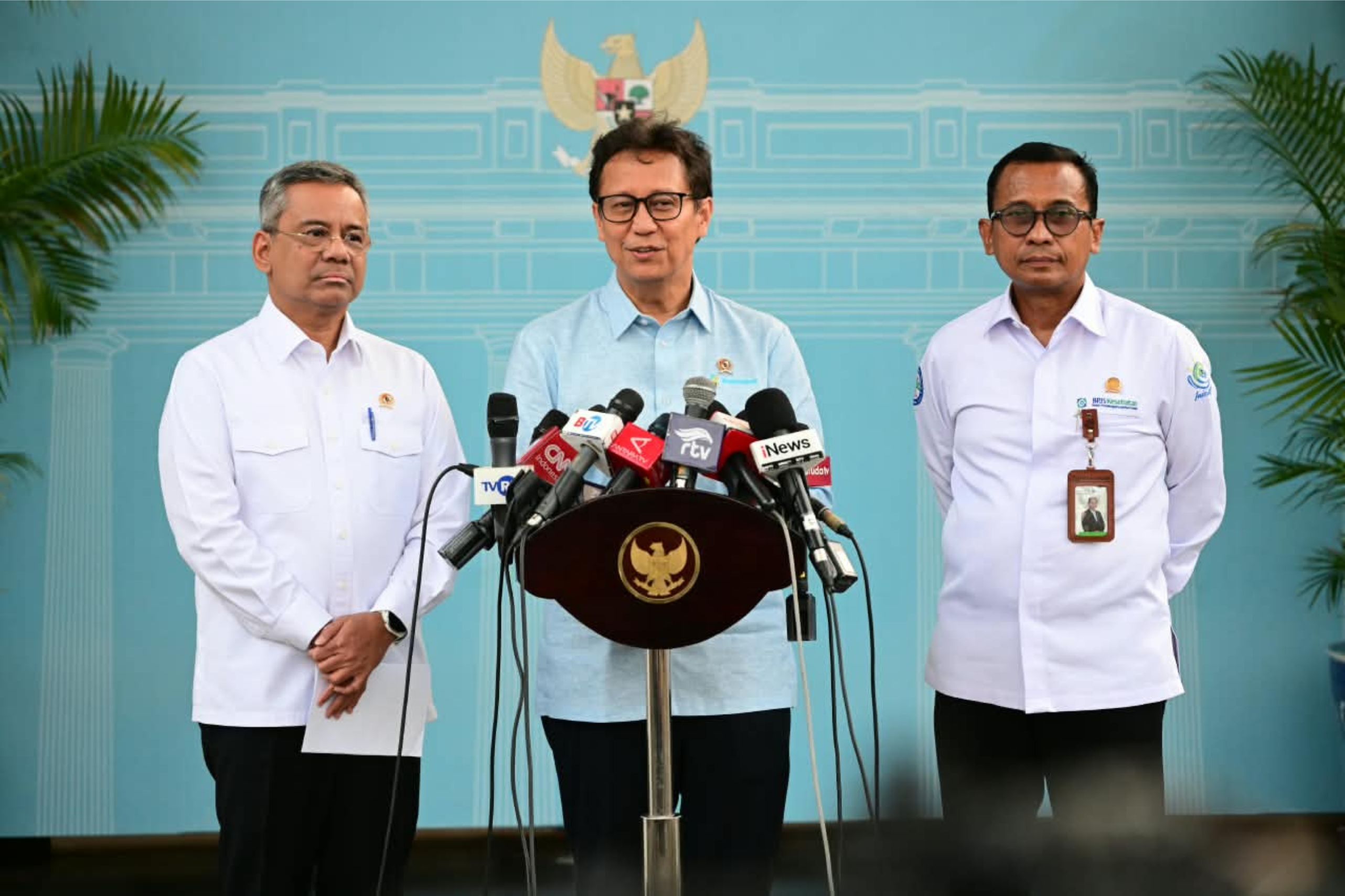 Menteri Kesehatan Budi Gunadi Sadikin, Menteri Keuangan Suahasil Nazara, dan Direktur Utama BPJS Kesehatan Prihati Pujowaskito