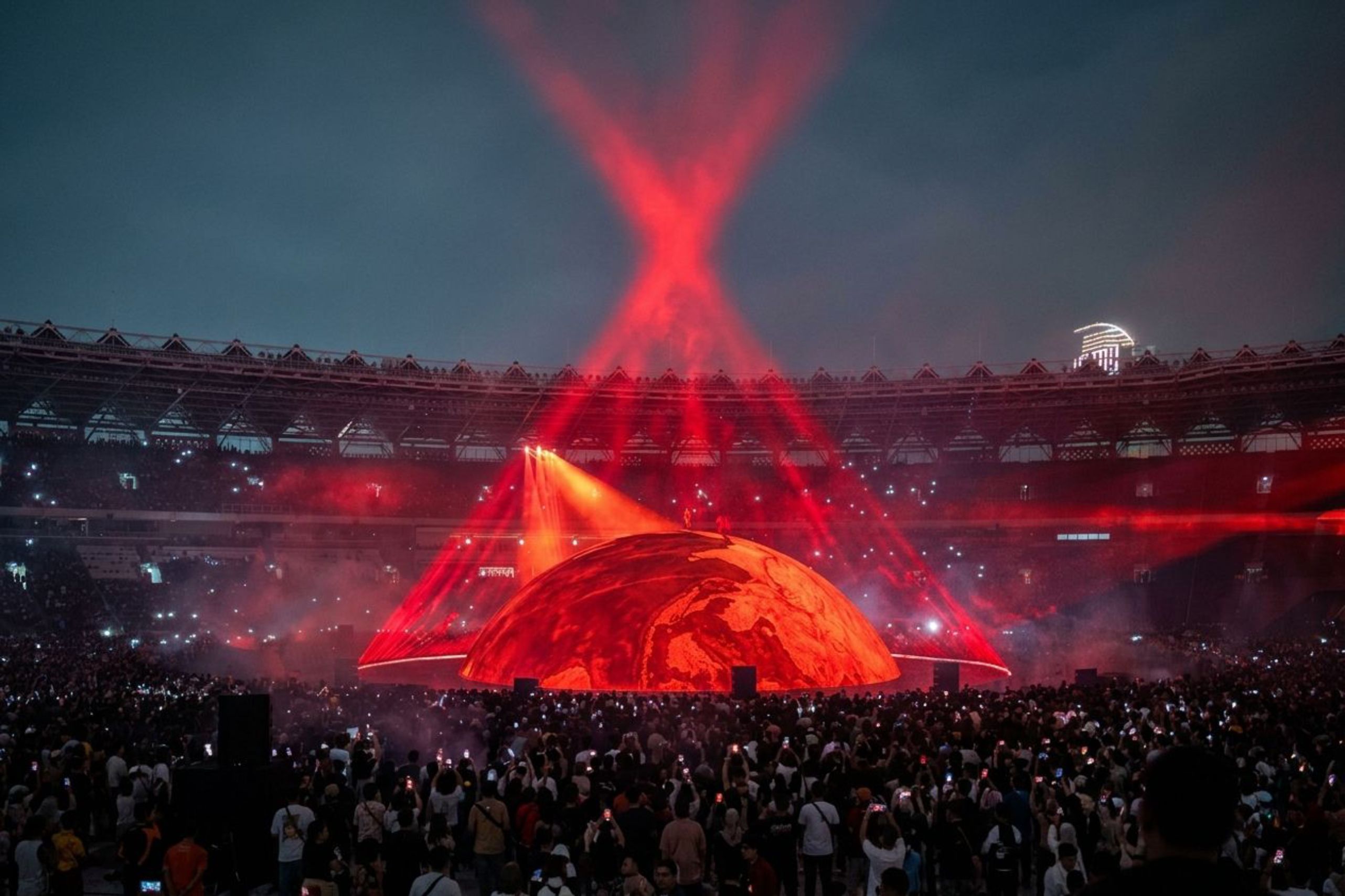 Konser penyanyi asal Amerika Serikat, Ye, di Stadion Utama Gelora Bung Karno (GBK)