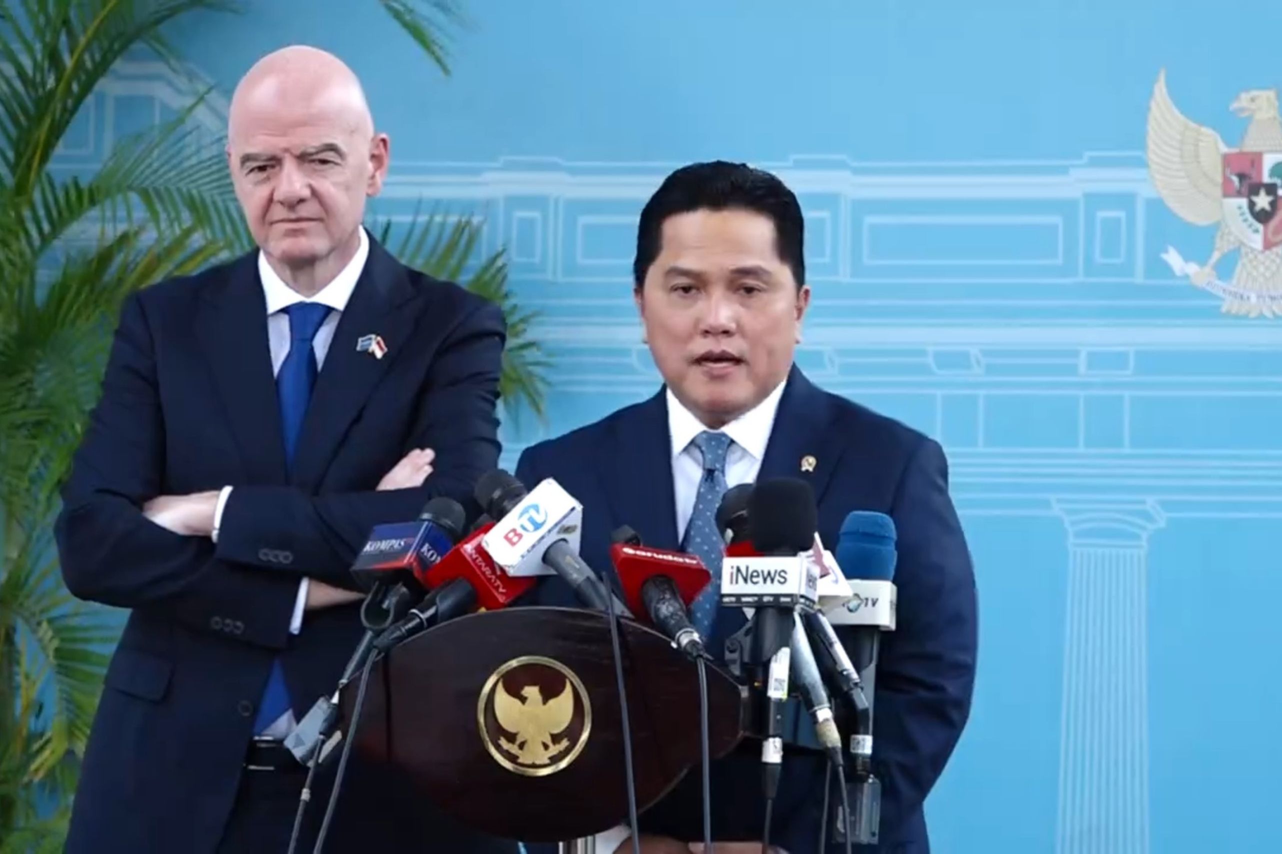 Menpora Erick Thohir dan Presiden FIFA Gianni Infantino
