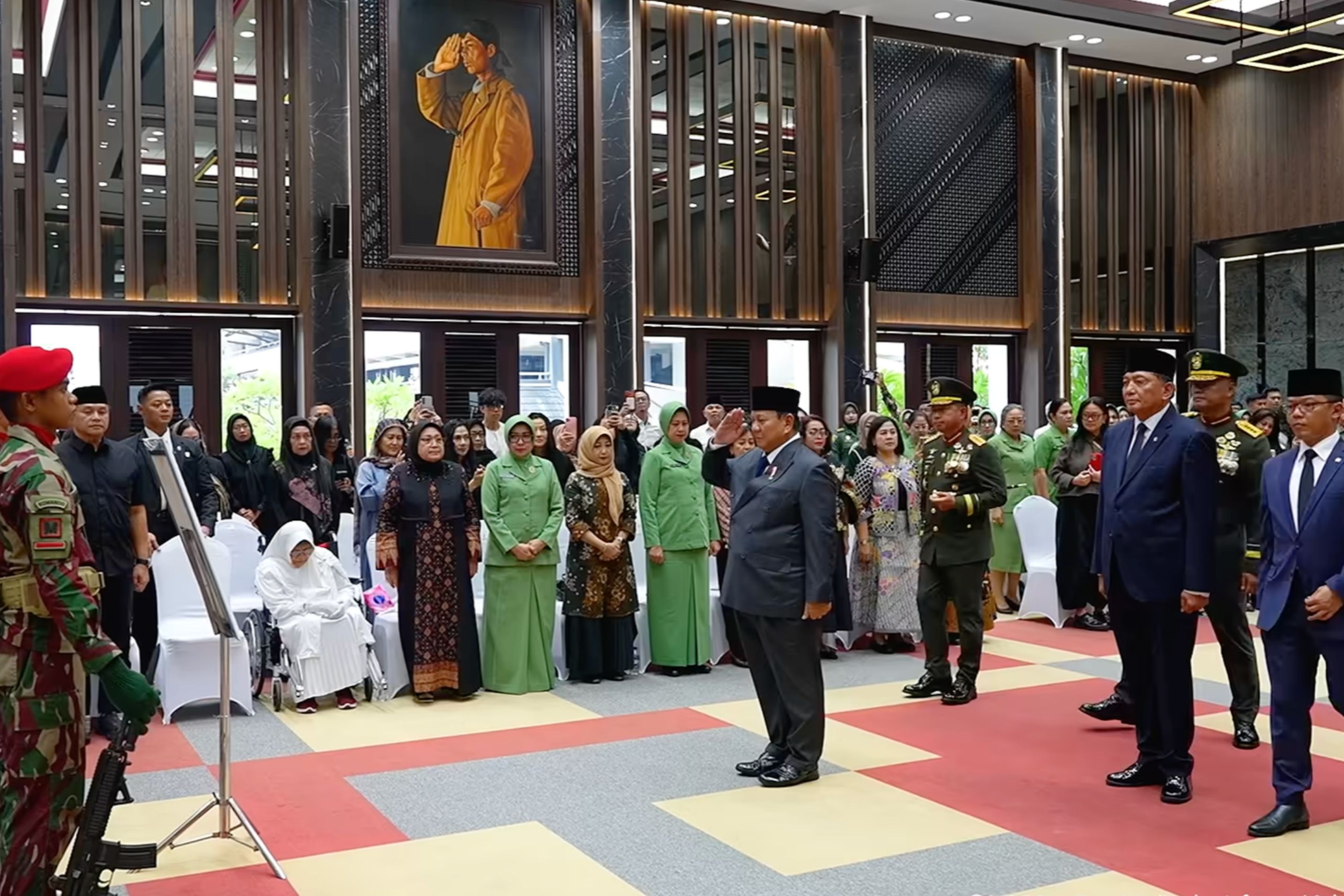Presiden RI Prabowo Subianto bertakziah ke Markas Besar Angkatan Darat (Mabesad)