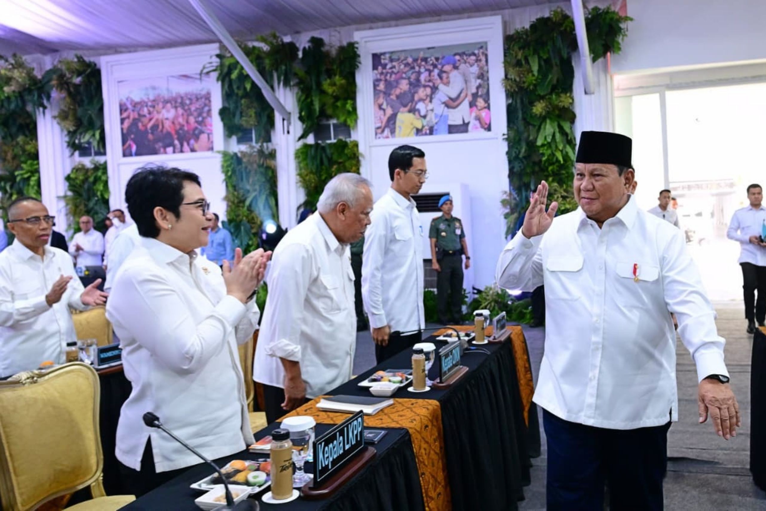 Presiden Prabowo Subianto di Sidang Kabinet Paripurna