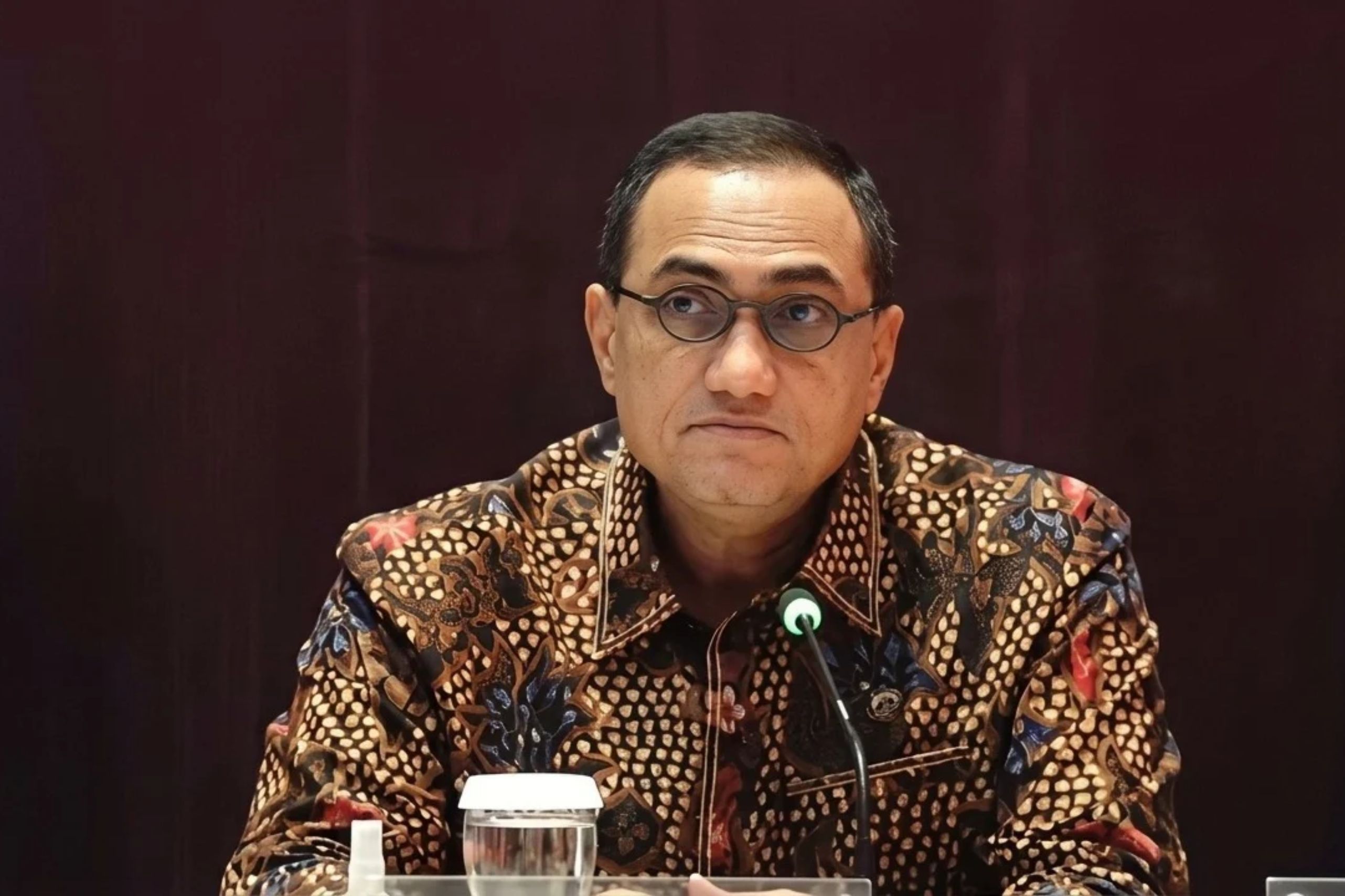 Kepala Eksekutif Pengawas Pasar Modal, Keuangan Derivatif, dan Bursa Karbon OJK Hasan Fawzi