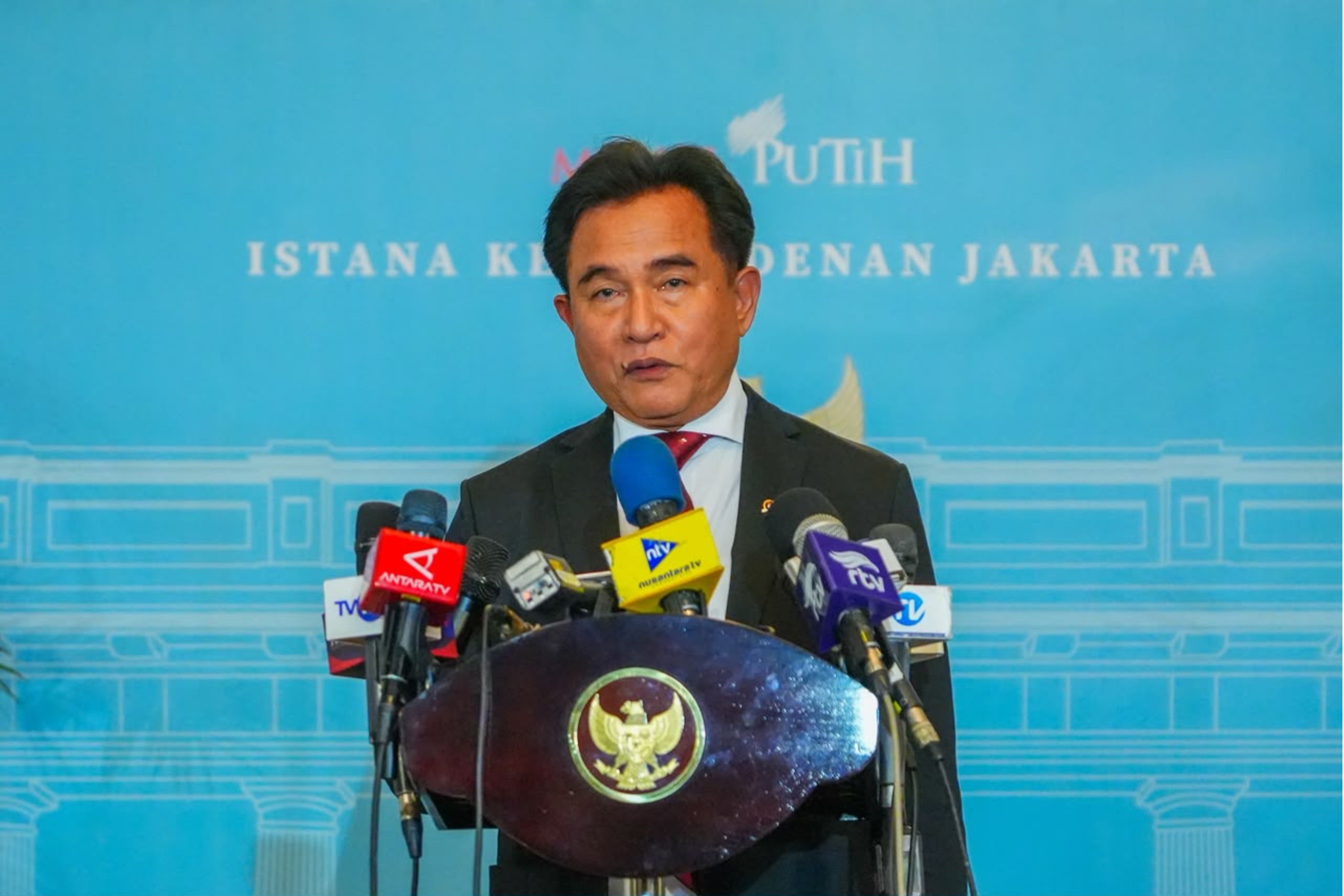 Menteri Koordinator Bidang Hukum, Hak Asasi Manusia, Imigrasi, dan Pemasyarakatan, Yusril Ihza Mahendra